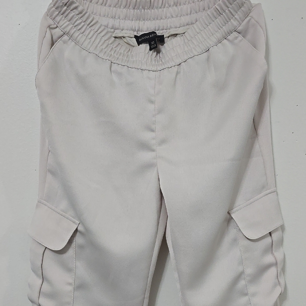 Banana Republic Beige Cargo Pants